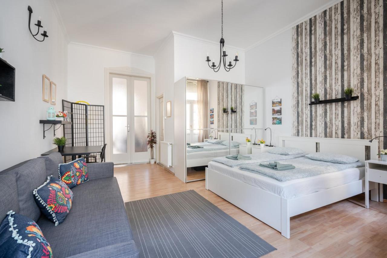 K10 - Kazinczy Street Heritage - Location By Bqa Apartament